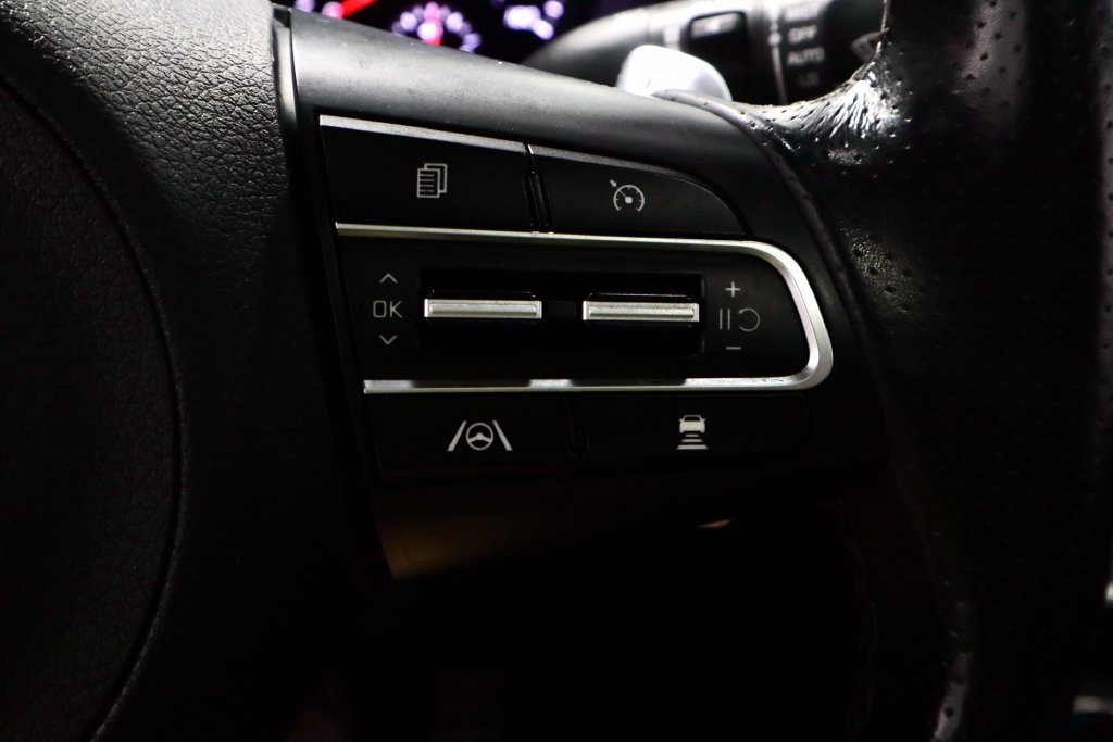 Used 2022 Kia Stinger GT-Line w/ Sun & Sound Package AWD/4WD image 29