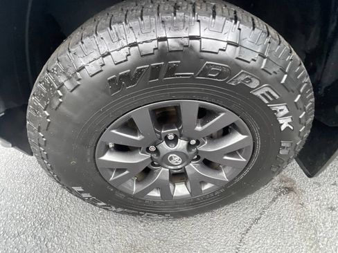 Used 2021 Toyota Tacoma SR5 AWD/4WD image 24