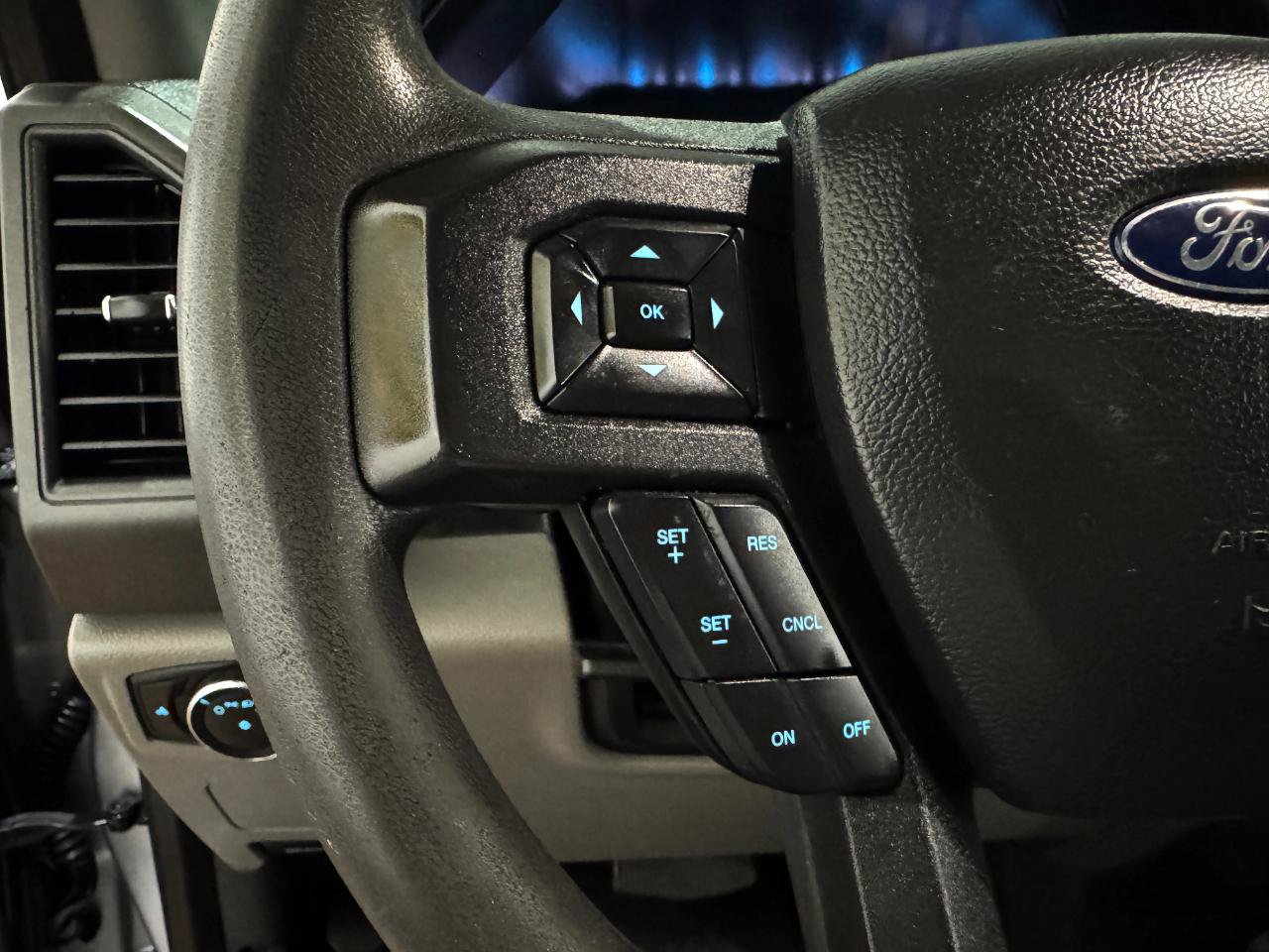 Used 2022 Ford F250 XL w/ STX Appearance Package AWD/4WD image 20