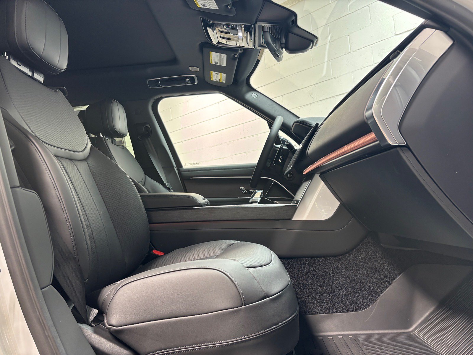 New 2026 Land Rover Range Rover SE AWD/4WD image 31