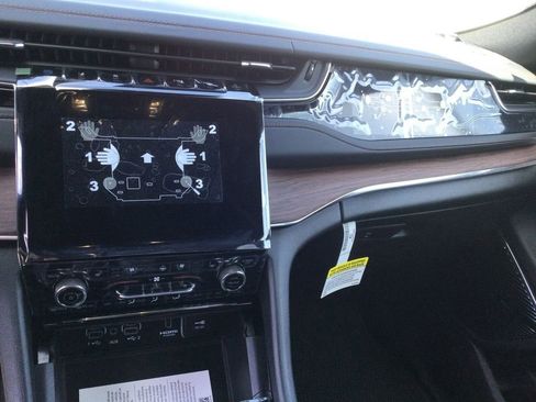 New 2023 Jeep Grand Cherokee Summit w/ Advanced Protech Group IV image 7