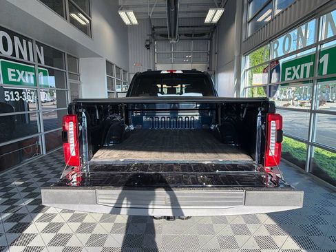 Used 2024 Ford F250 Lariat w/ Lariat Ultimate Package AWD/4WD image 7