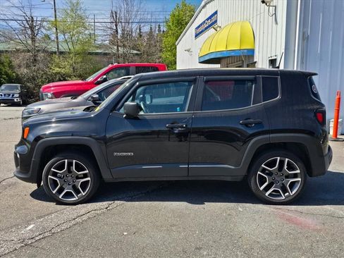 Used 2020 Jeep Renegade Sport image 17