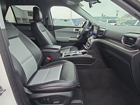 Used 2023 Ford Explorer XLT w/ Equipment Group 202A image 47