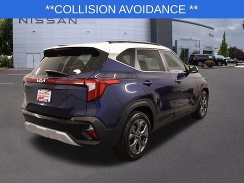 Used 2024 Kia Seltos S image 3