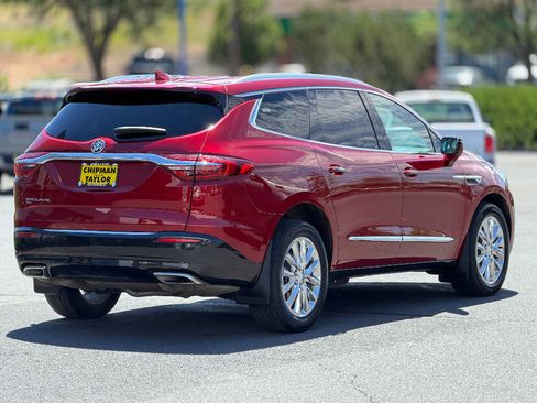 Used 2021 Buick Enclave Premium w/ Sun and Sites Package AWD/4WD image 24