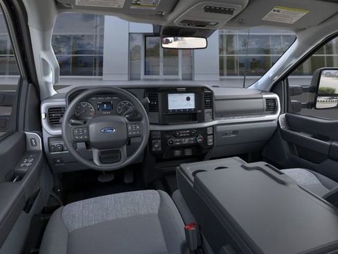 New 2026 Ford F350 XLT image 9