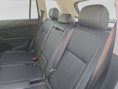 Certified 2023 Volkswagen Tiguan SE AWD/4WD image 26
