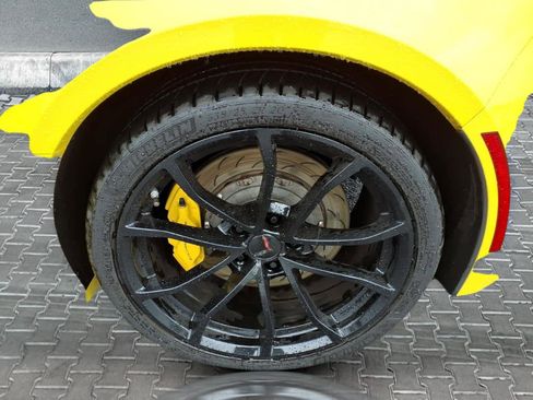 Used 2017 Chevrolet Corvette Grand Sport RWD image 12