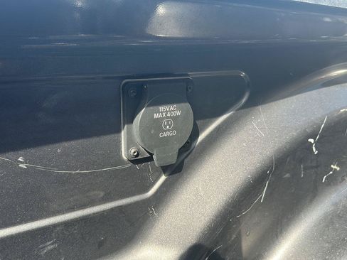 Used 2024 RAM 2500 Laramie w/ Safety Group AWD/4WD image 34