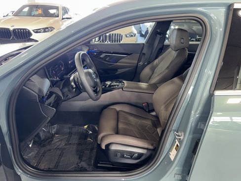 Certified 2025 BMW 530i 530i image 19