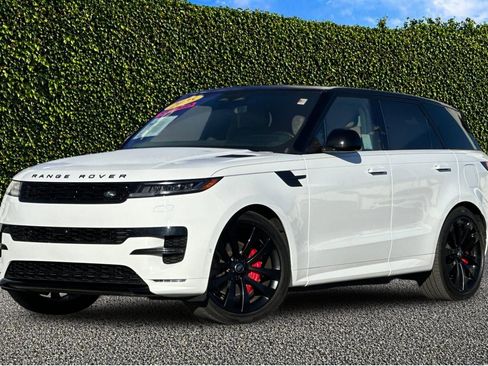 Used 2025 Land Rover Range Rover Sport Dynamic SE AWD/4WD image 8