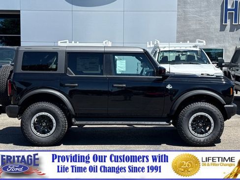 New 2026 Ford Bronco Outer Banks w/ Sasquatch Package AWD/4WD image 3