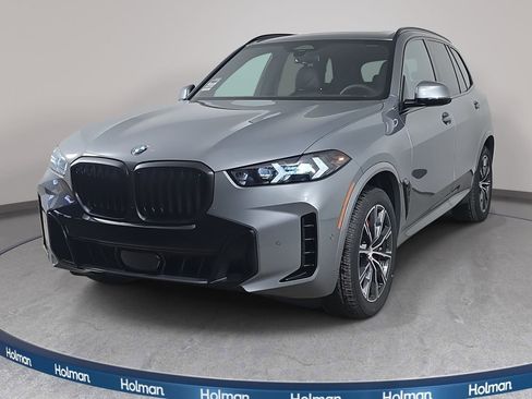 New 2026 BMW X5 xDrive40i w/ M Sport Package AWD/4WD image 1