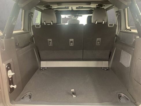 New 2025 Ford Bronco Badlands image 13