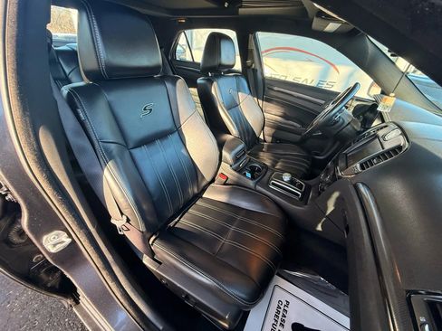 Used 2016 Chrysler 300 S w/ 300S Premium Group image 26
