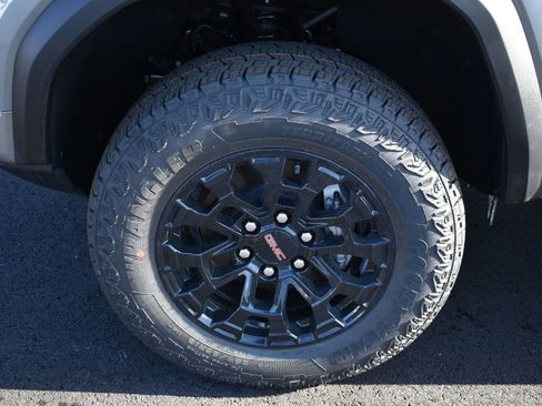New 2026 GMC Canyon Elevation w/ Convenience Package image 11