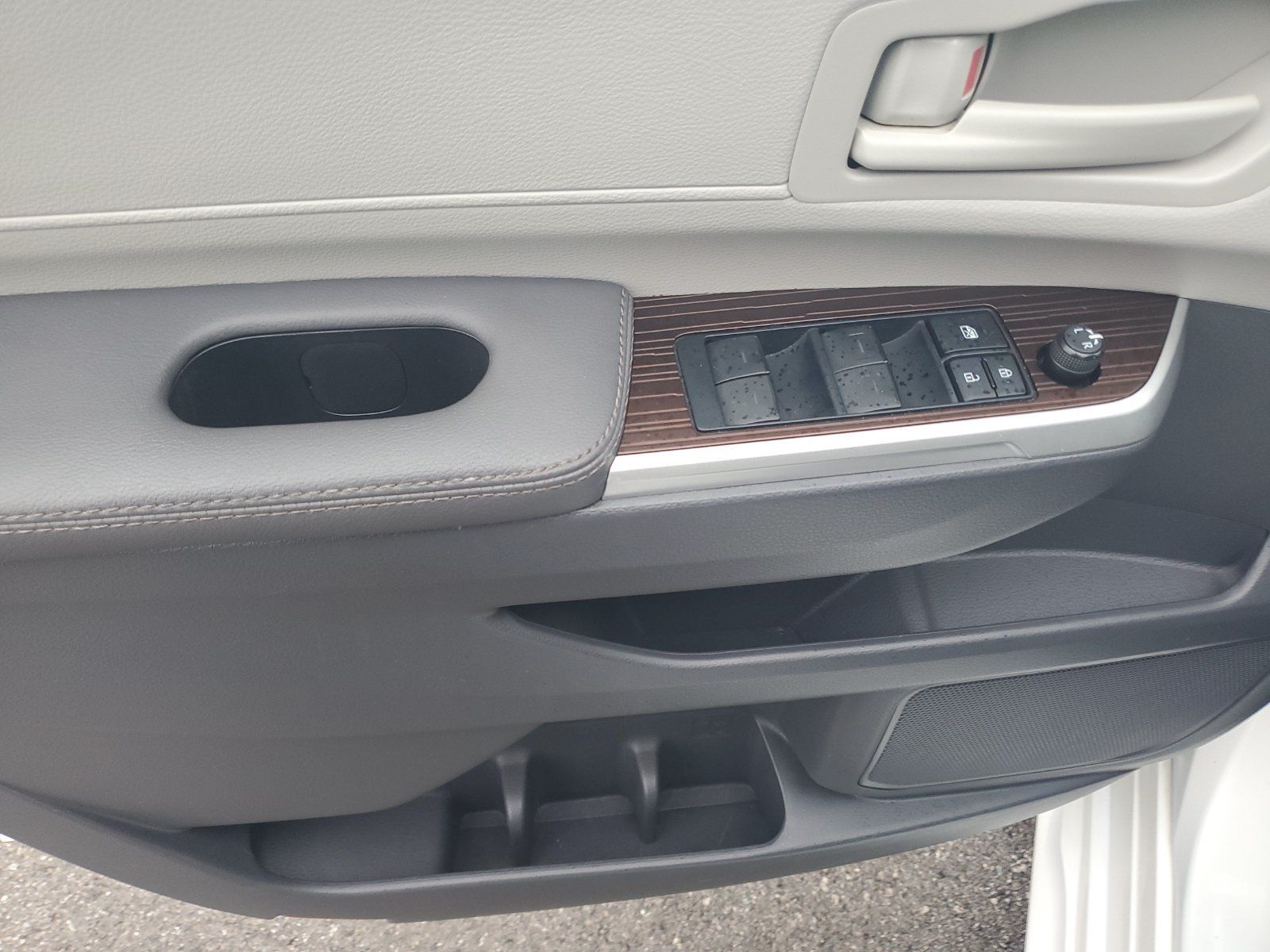 Used 2022 Toyota Sienna LE FWD image 20