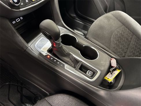 Used 2024 Chevrolet Equinox LT w/ LPO, Floor Liner Package image 20