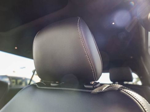 New 2025 Jeep Grand Cherokee L Altitude image 25