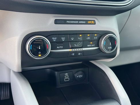 Used 2024 Ford Escape Active image 27