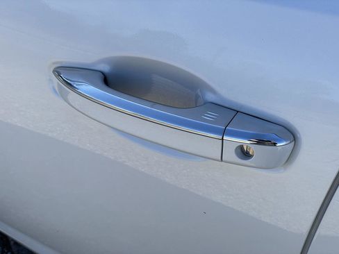 Used 2019 Honda Insight Touring image 32