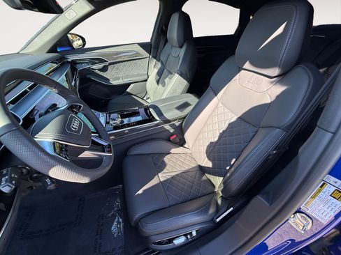 Used 2024 Audi S8 w/ S8 Black Optic Plus Package image 10