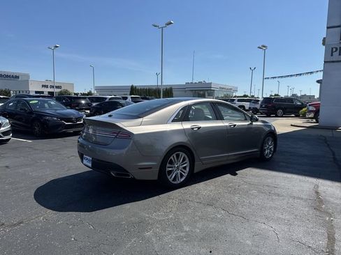 Used 2016 Lincoln MKZ w/ Equipment Group 300A Reserve FWD image 5