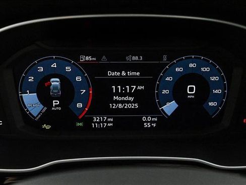 Certified 2025 Audi Q3 2.0T Premium w/ Convenience Package image 11