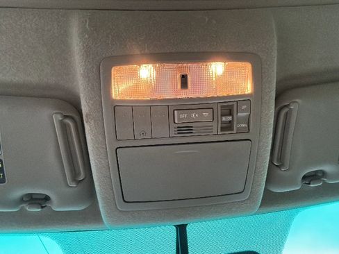 Used 2013 Toyota Highlander SE image 33