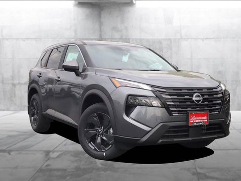 New 2026 Nissan Rogue SV w/ Cold Weather Package AWD/4WD image 2