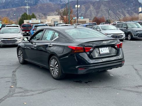 Used 2023 Nissan Altima 2.5 SV FWD image 7