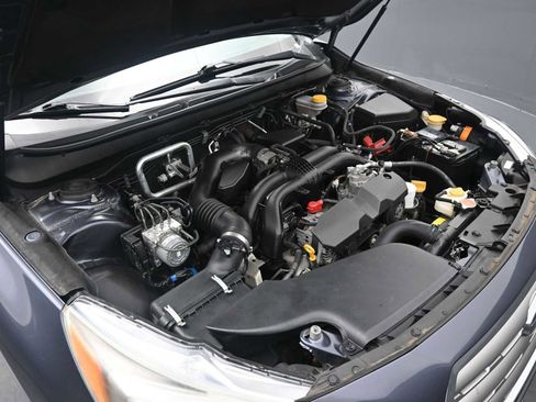 Used 2017 Subaru Outback 2.5i Limited image 18