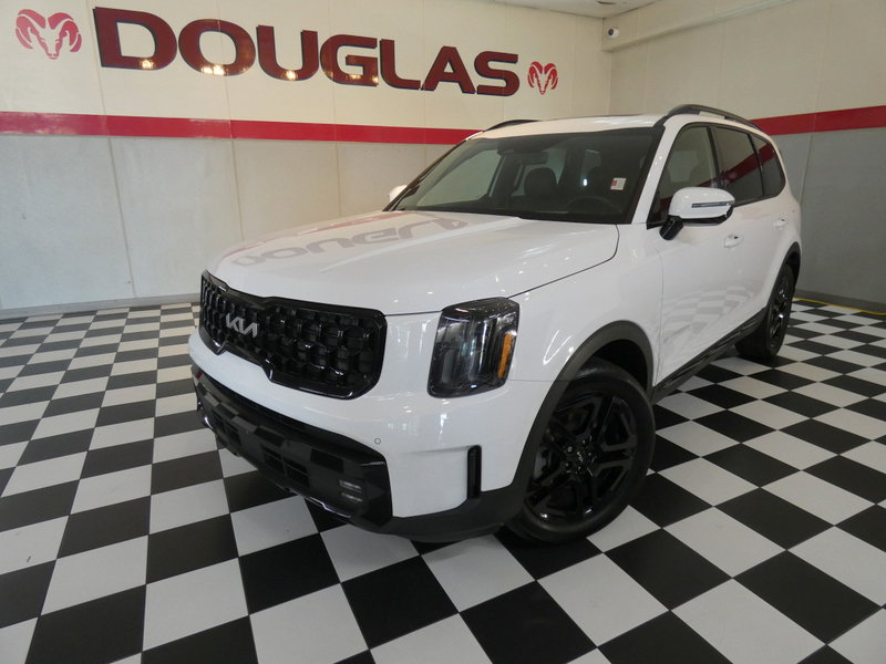 Used 2024 Kia Telluride AWD image 1