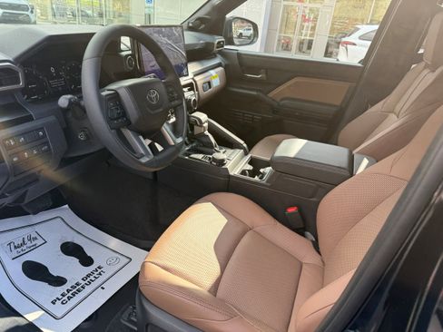 New 2026 Toyota 4Runner Limited image 14