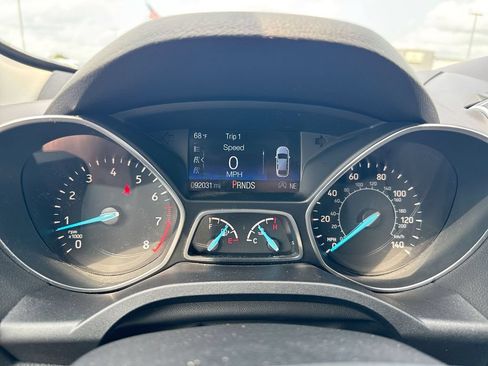 Used 2019 Ford Escape Titanium AWD/4WD image 12
