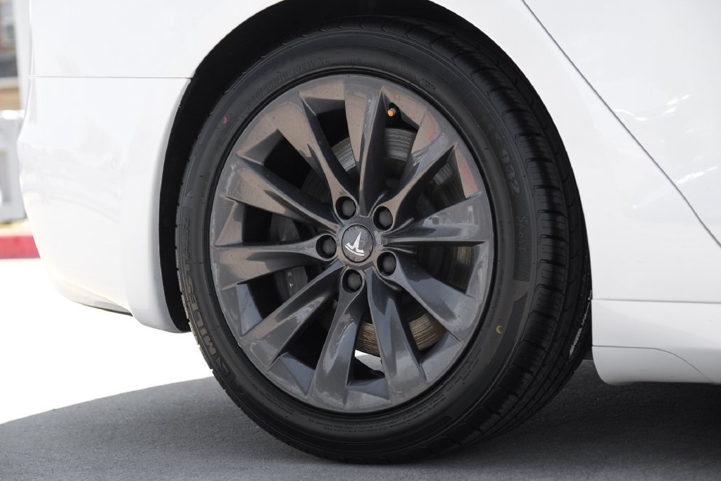 Used 2020 Tesla Model S Long Range Plus AWD/4WD image 62