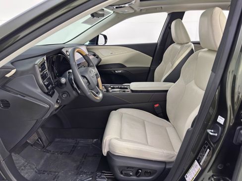 Used 2024 Lexus RX 350 RX 350h Luxury w/ Convenience Package image 17