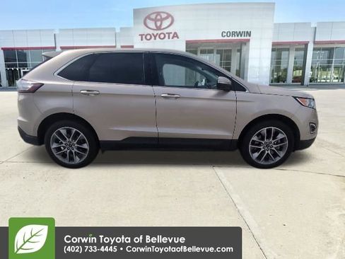 Used 2018 Ford Edge Titanium w/ Equipment Group 301A AWD/4WD image 32