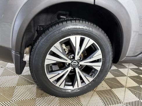Used 2023 Nissan Rogue SV w/ SV Premium B Package AWD/4WD image 34