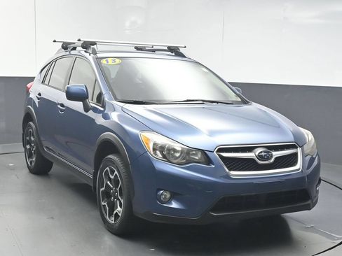 Used 2013 Subaru Crosstrek 2.0i Premium w/ Popular Pkg 1 AWD/4WD image 2
