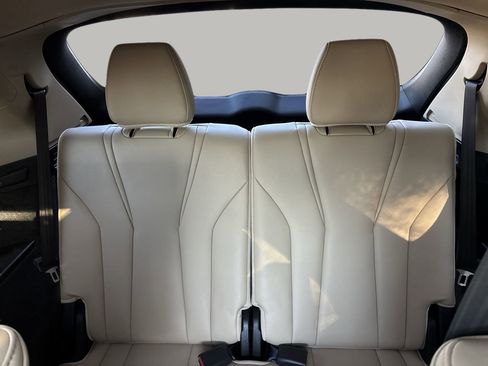 Used 2022 Acura MDX FWD image 18