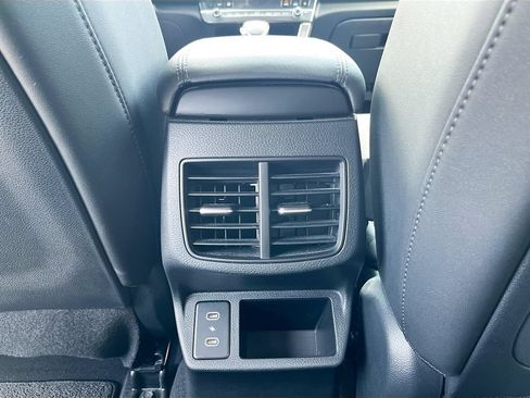 Used 2024 Kia Seltos EX FWD image 25