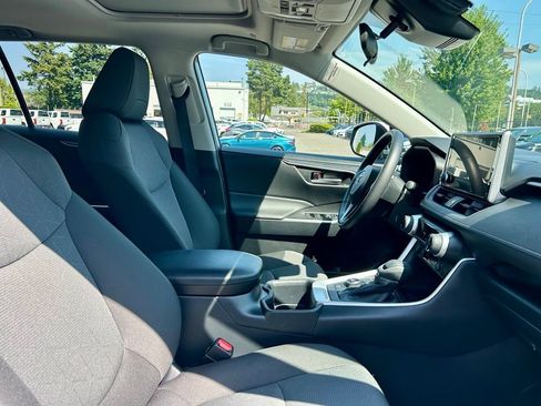 Certified 2025 Toyota RAV4 XLE w/ Convenience Package AWD/4WD image 16