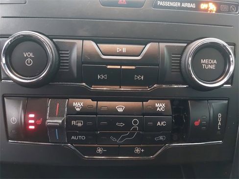 Certified 2019 Ford Explorer XLT w/ Equipment Group 202A image 25