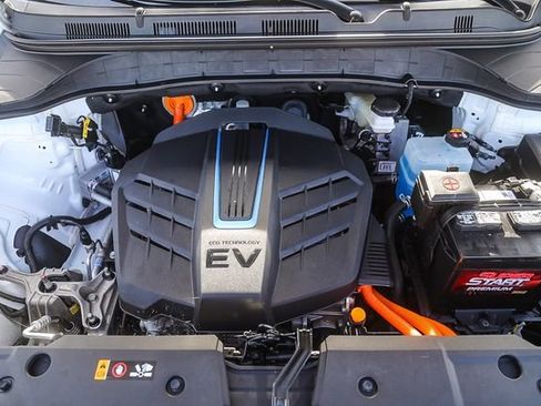 Certified 2023 Hyundai Kona SE image 30