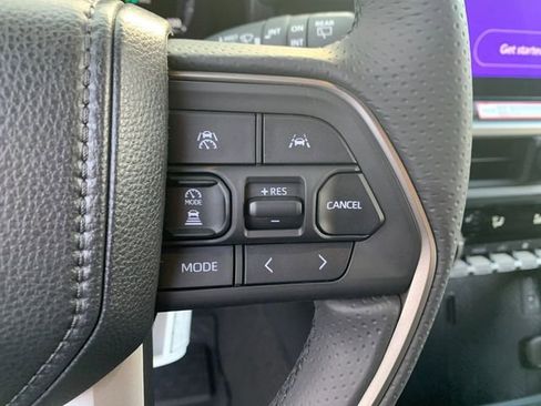 New 2026 Toyota 4Runner Limited AWD/4WD image 27