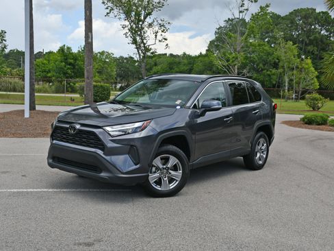 Certified 2024 Toyota RAV4 XLE FWD image 6
