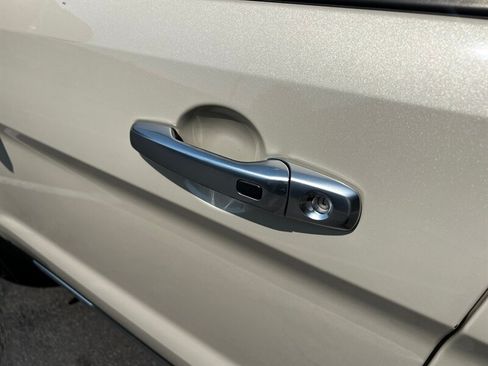Used 2018 Ford Explorer Platinum AWD/4WD image 15