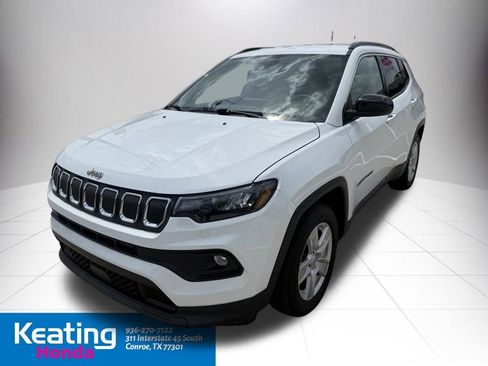 Used 2022 Jeep Compass Latitude image 4